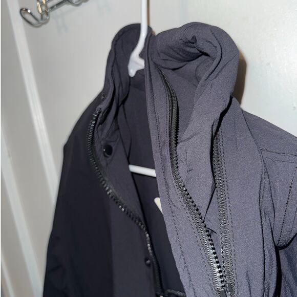 New Fabletics The Heights Cargo Jacket Black size M - Picture 10 of 10